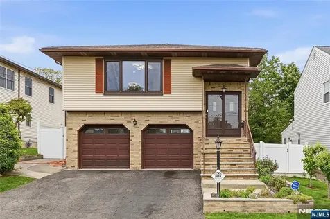 55 17th Avenue Elmwood Park NJ 07407
