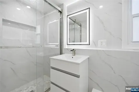 55 17th Avenue Elmwood Park NJ 07407