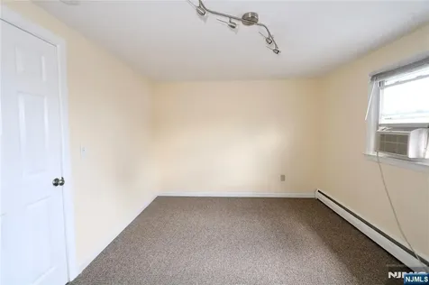 47 Van Dyke Street Wallington NJ 07057