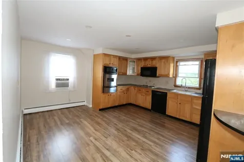 47 Van Dyke Street Wallington NJ 07057