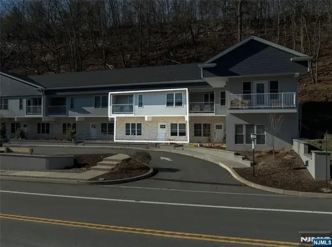 165 Lakeside Road West Milford NJ 07421