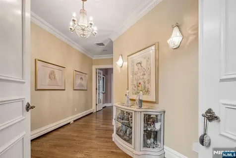 68 Brams Hill Drive Mahwah NJ 07430