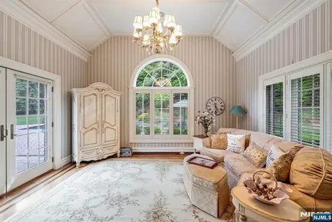 68 Brams Hill Drive Mahwah NJ 07430