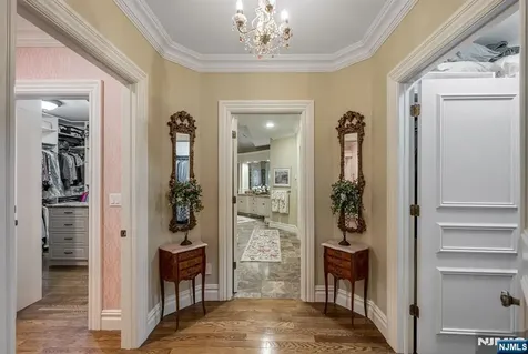 68 Brams Hill Drive Mahwah NJ 07430
