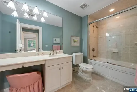 68 Brams Hill Drive Mahwah NJ 07430