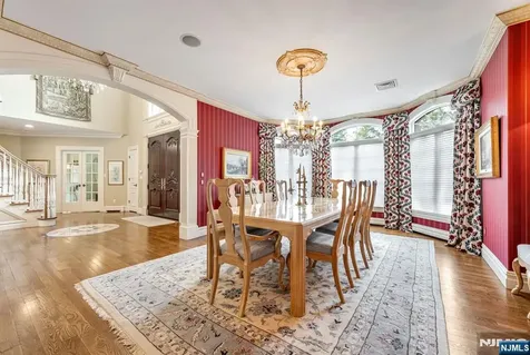 68 Brams Hill Drive Mahwah NJ 07430