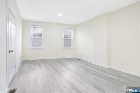 88 Devon Street Kearny NJ 07032