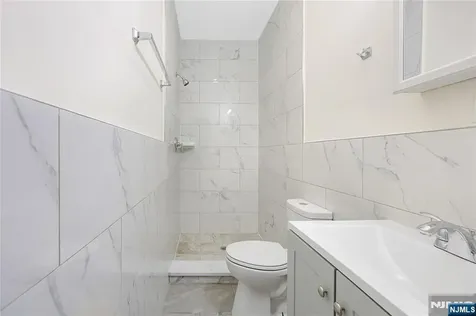 88 Devon Street Kearny NJ 07032