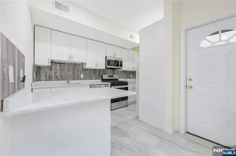 88 Devon Street Kearny NJ 07032