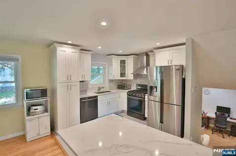 124 Lenox Avenue Demarest NJ 07627