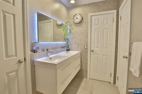 124 Lenox Avenue Demarest NJ 07627