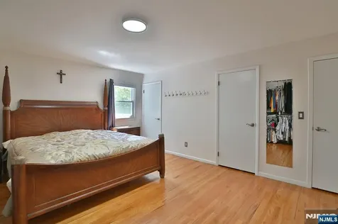 124 Lenox Avenue Demarest NJ 07627