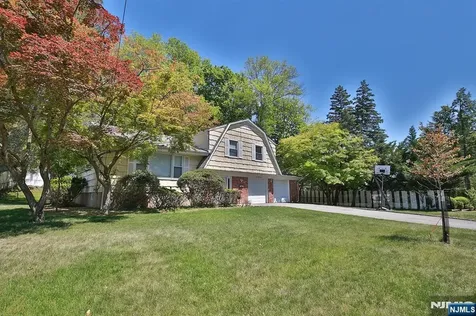 124 Lenox Avenue Demarest NJ 07627