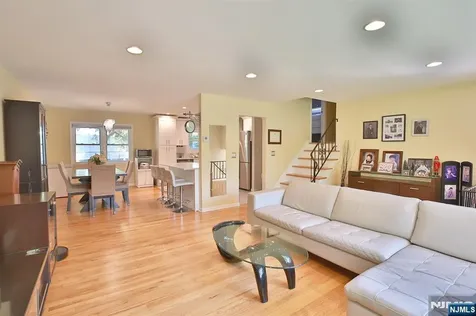 124 Lenox Avenue Demarest NJ 07627