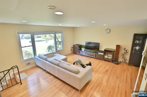 124 Lenox Avenue Demarest NJ 07627