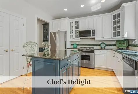 608 Fieldstone Terrace Wyckoff NJ 07481