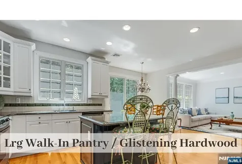 608 Fieldstone Terrace Wyckoff NJ 07481