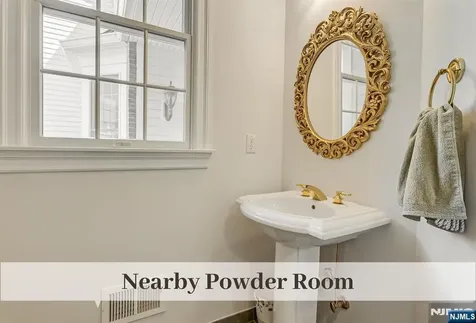 608 Fieldstone Terrace Wyckoff NJ 07481