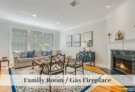 608 Fieldstone Terrace Wyckoff NJ 07481