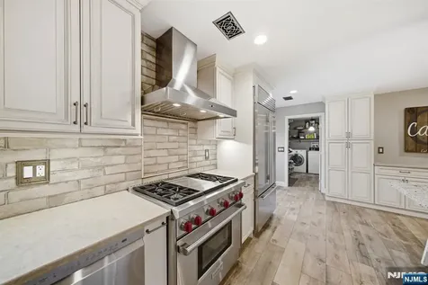 14 Donato Drive Cedar Grove NJ 07009