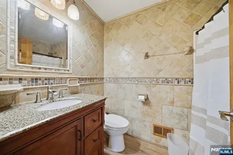 14 Donato Drive Cedar Grove NJ 07009