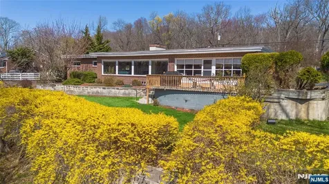779 Berdan Avenue Wayne NJ 07470