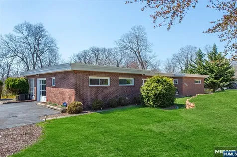 779 Berdan Avenue Wayne NJ 07470