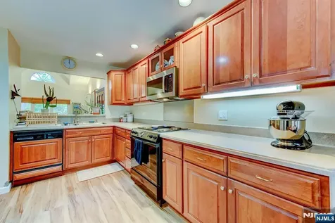 40 Worcester Wayne NJ 07470