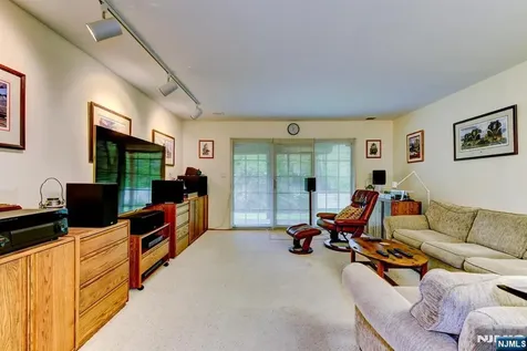 40 Worcester Wayne NJ 07470