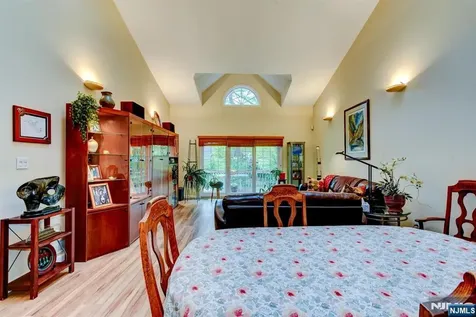 40 Worcester Wayne NJ 07470