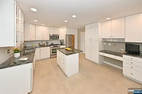6 Schill Place Hillsdale NJ 07642