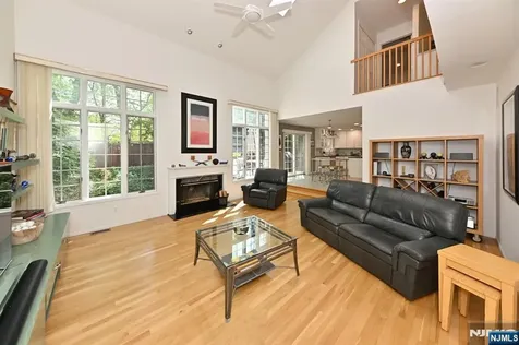 6 Schill Place Hillsdale NJ 07642