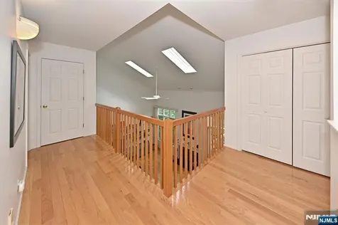 6 Schill Place Hillsdale NJ 07642