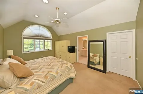6 Schill Place Hillsdale NJ 07642