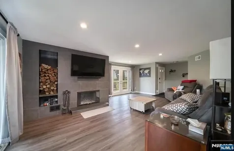 302 Heights Drive Haledon NJ 07508