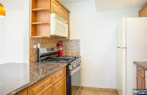 95 Orient Way Rutherford NJ 07070
