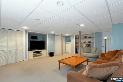 412 Mountain View Road Englewood NJ 07631