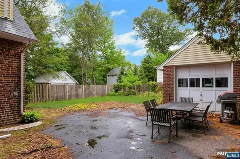 412 Mountain View Road Englewood NJ 07631