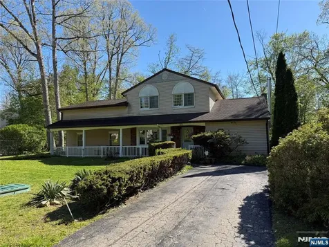 23 Lavina Trail Jefferson Township NJ 07438