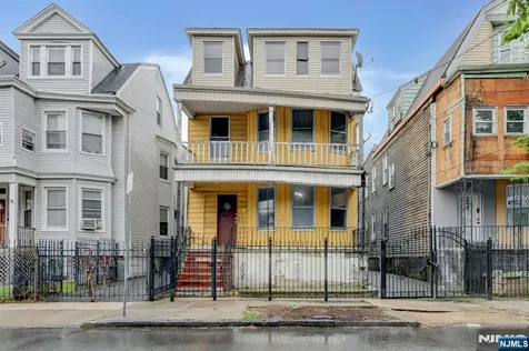 249 4th Street Newark NJ 07107