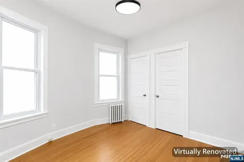 249 4th Street Newark NJ 07107