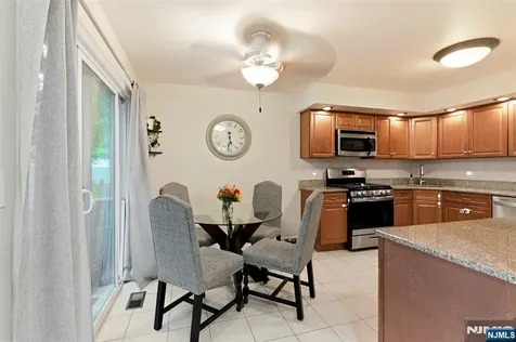 113 Saratoga Square Wayne NJ 07470