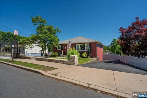 988 Wootton Street Boonton Town NJ 07005