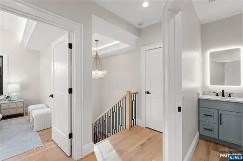 72 Lake Avenue Midland Park NJ 07432