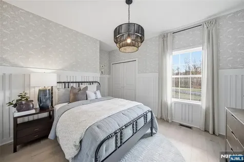 1 Pimlico Place Oakland NJ 07436