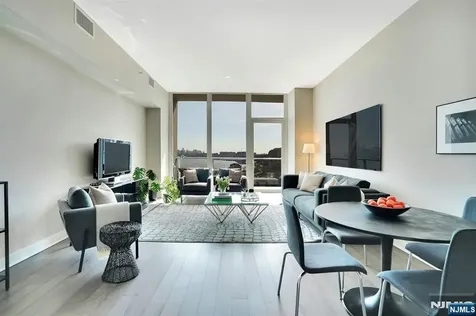 1200 Avenue At Port Imperial Weehawken NJ 07086