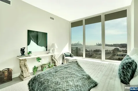 1200 Avenue At Port Imperial Weehawken NJ 07086
