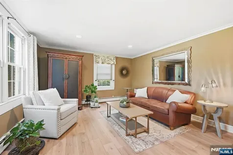 806 Ramapo Valley Road Oakland NJ 07436