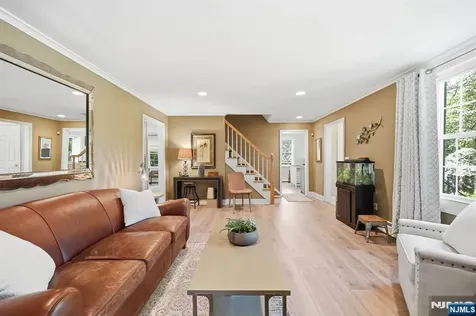 806 Ramapo Valley Road Oakland NJ 07436
