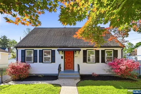 1611-1613 Slavin Street Plainfield NJ 07063